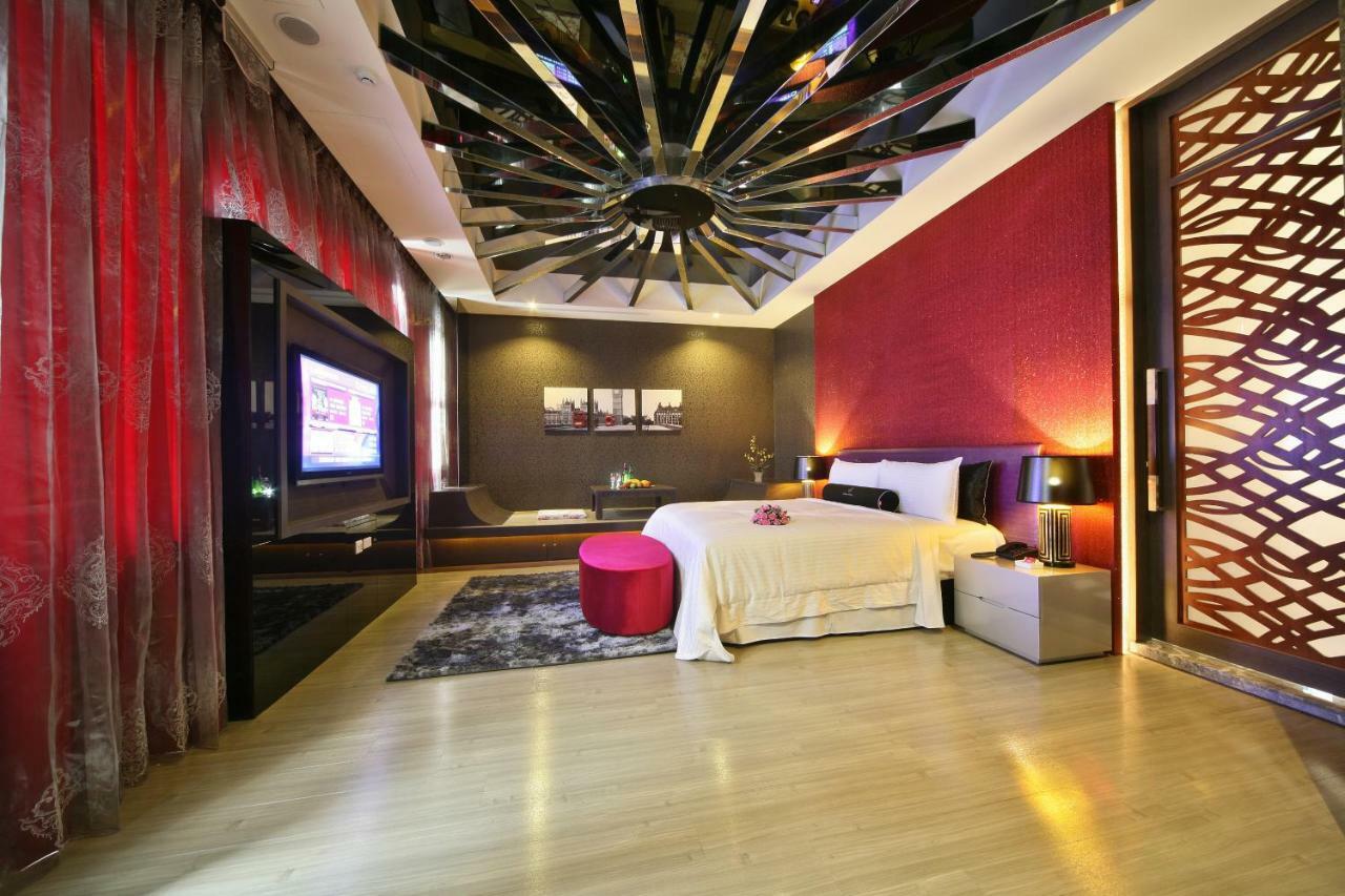 Doule Motel Taichung Luaran gambar