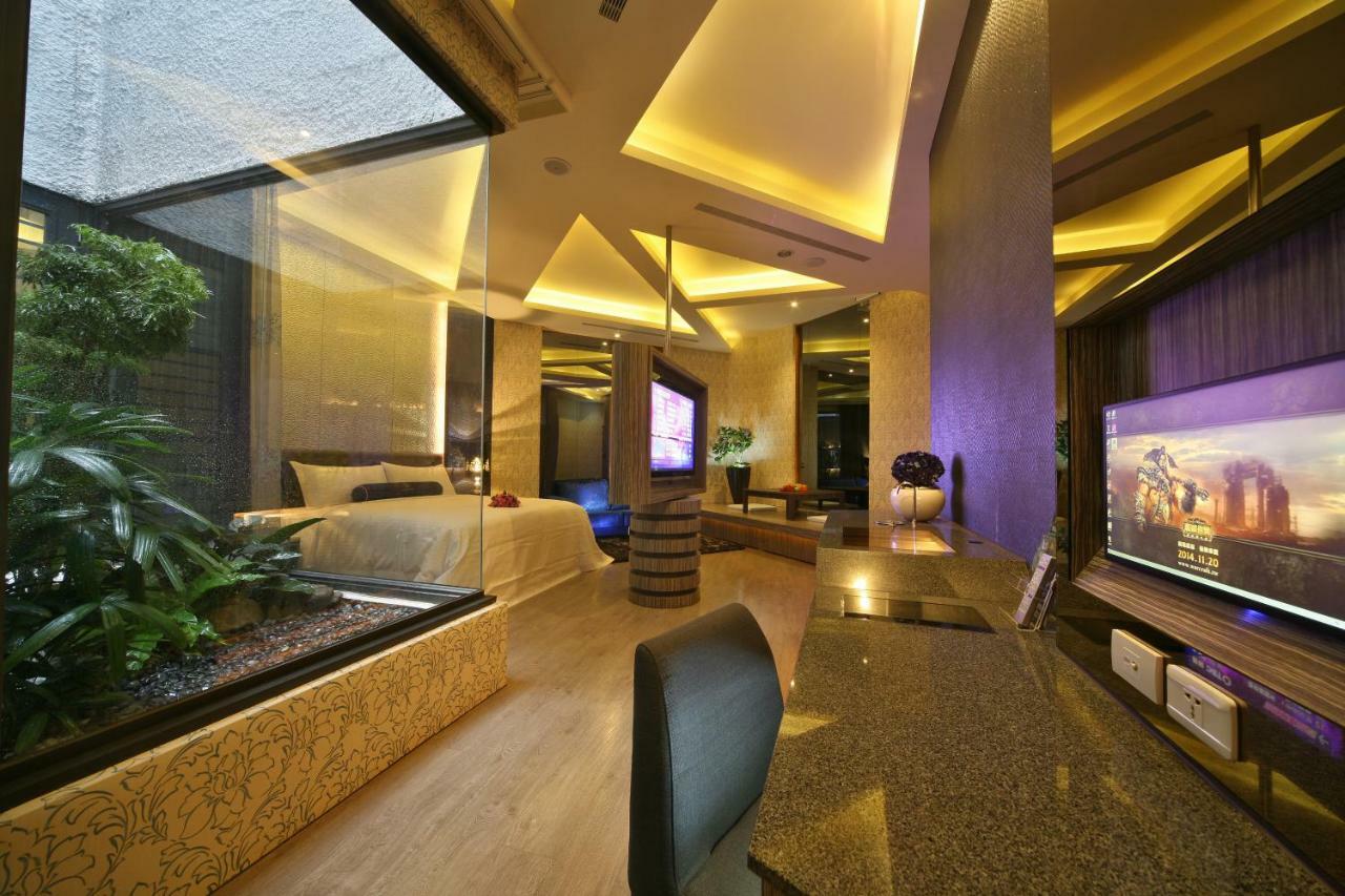 Doule Motel Taichung Luaran gambar