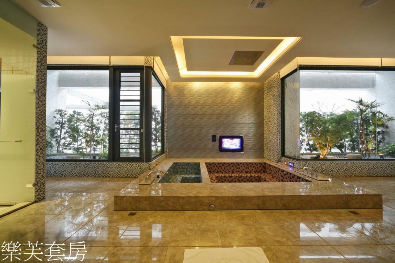 Doule Motel Taichung Luaran gambar