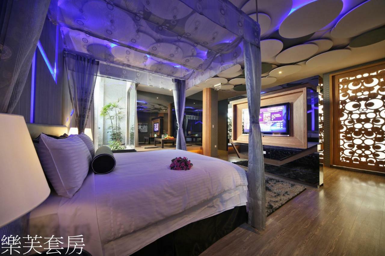 Doule Motel Taichung Luaran gambar