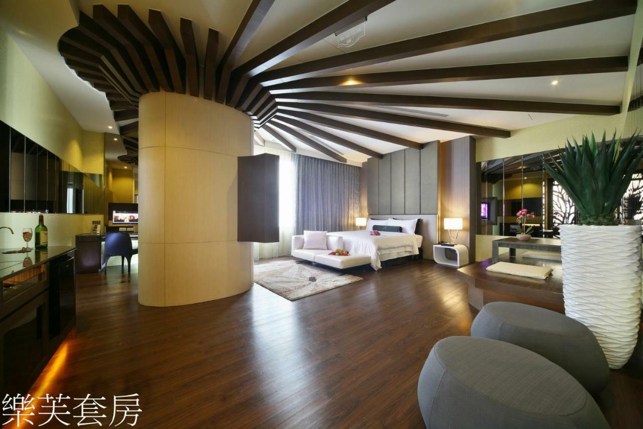 Doule Motel Taichung Luaran gambar