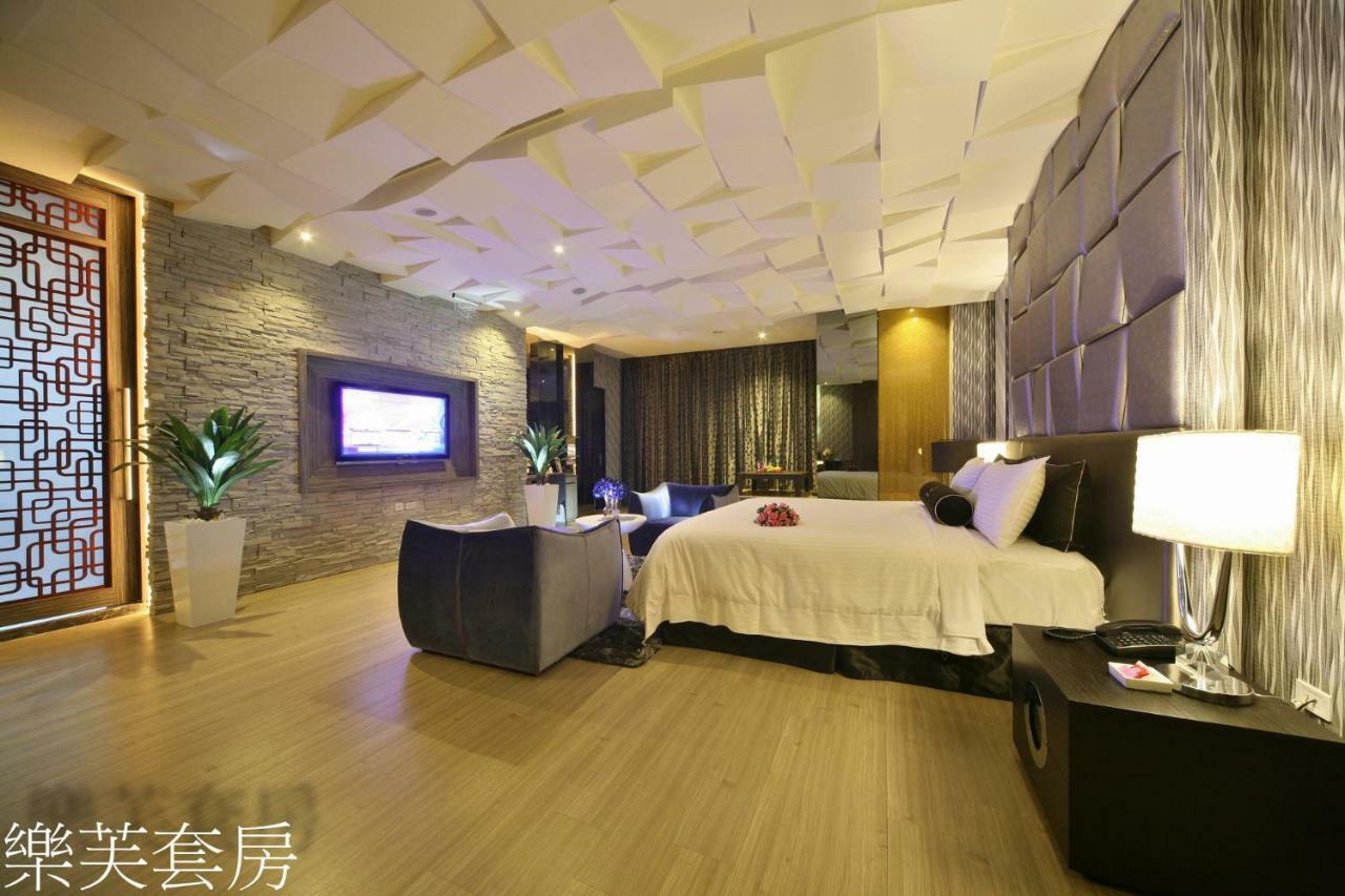 Doule Motel Taichung Luaran gambar