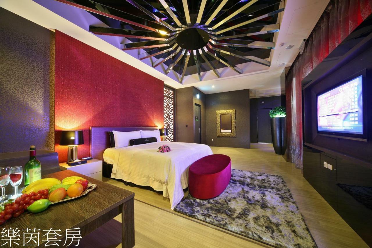 Doule Motel Taichung Luaran gambar