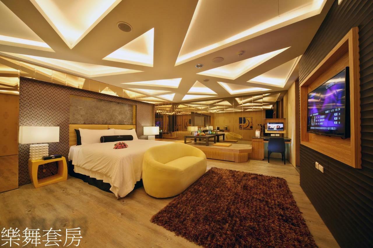 Doule Motel Taichung Luaran gambar
