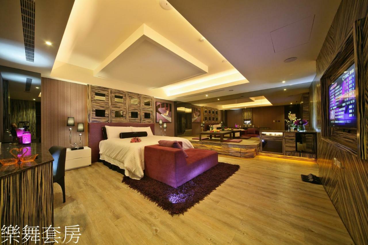 Doule Motel Taichung Luaran gambar