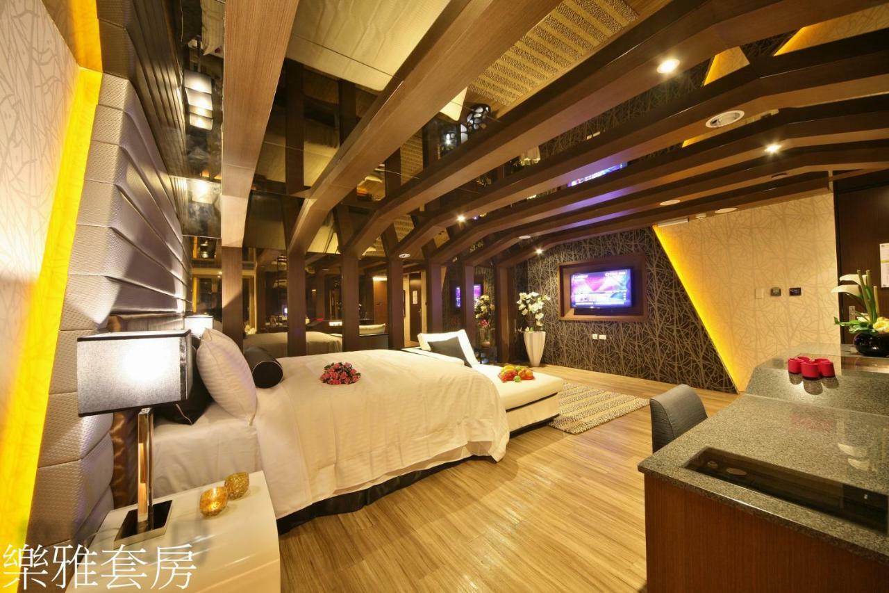 Doule Motel Taichung Luaran gambar