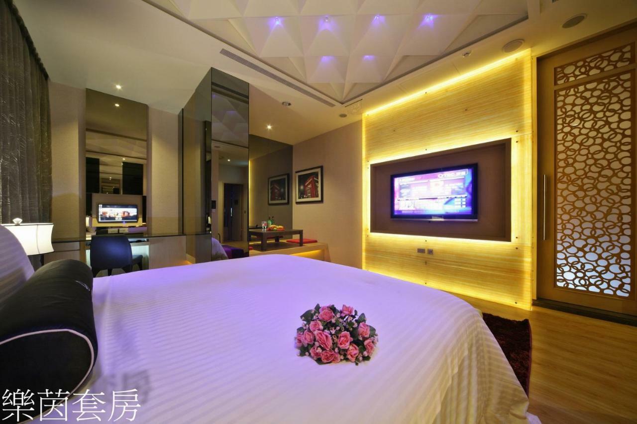 Doule Motel Taichung Luaran gambar