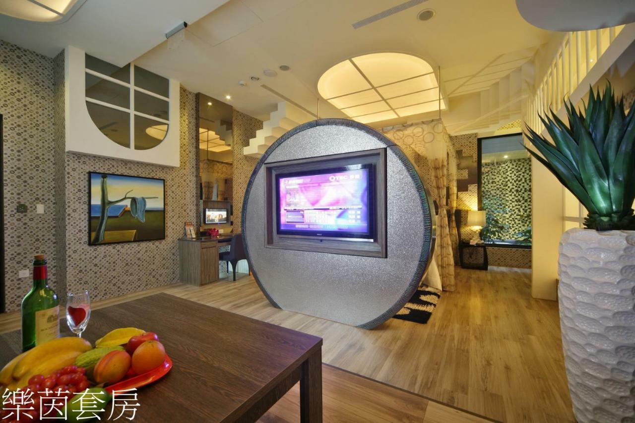 Doule Motel Taichung Luaran gambar