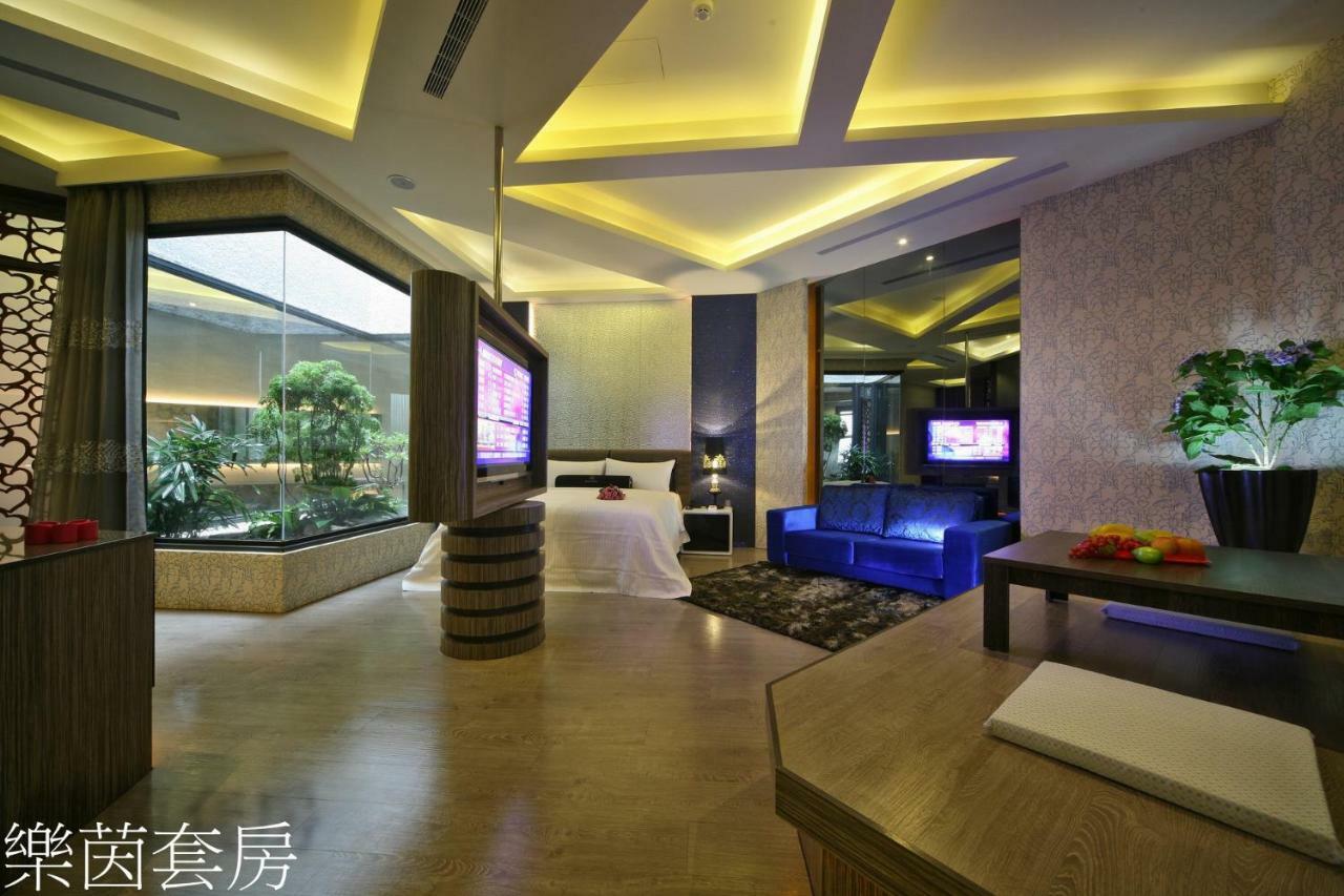 Doule Motel Taichung Luaran gambar