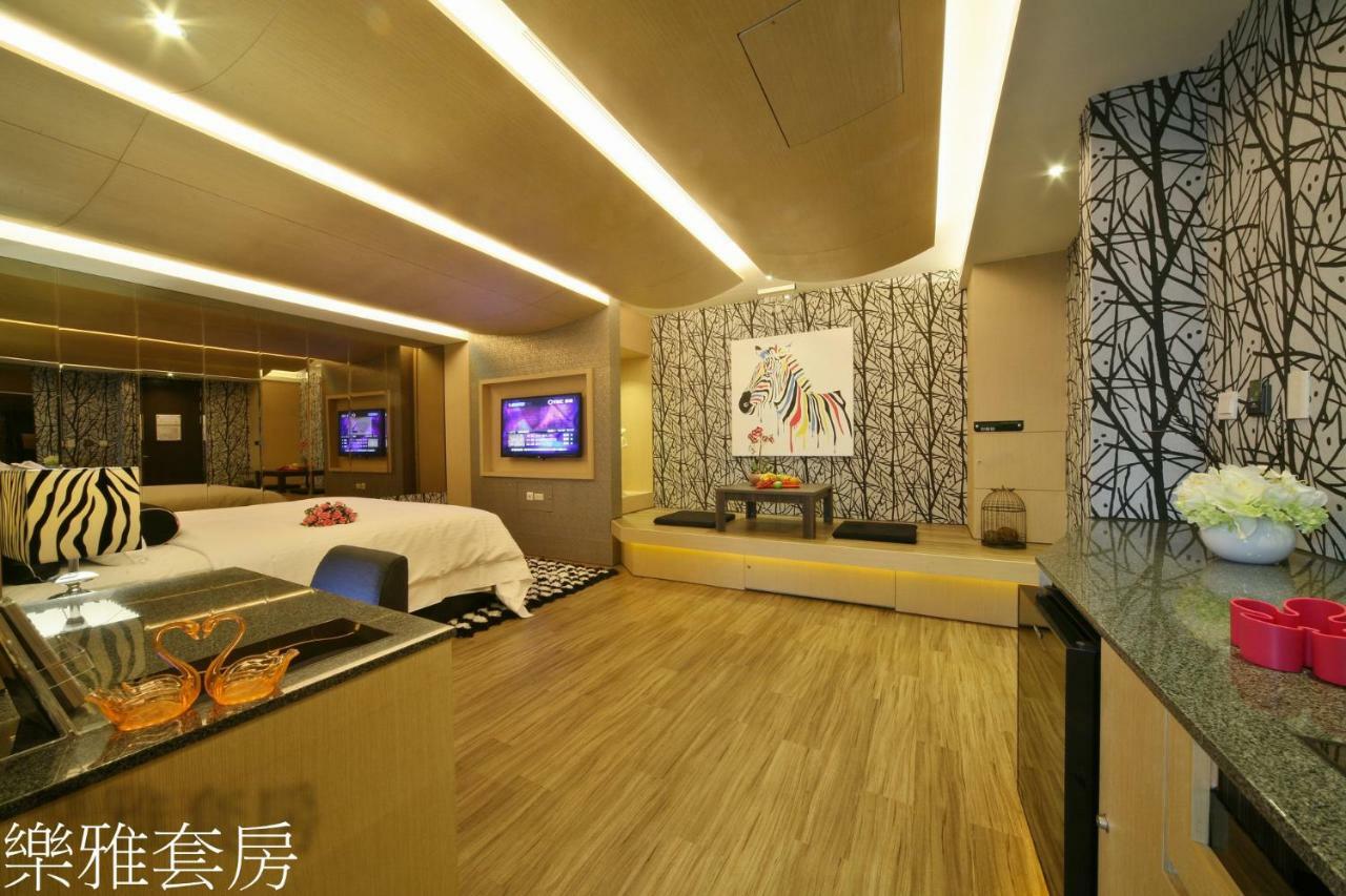 Doule Motel Taichung Luaran gambar