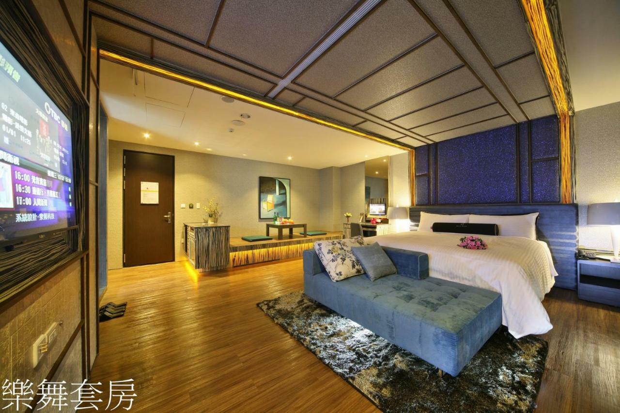Doule Motel Taichung Luaran gambar