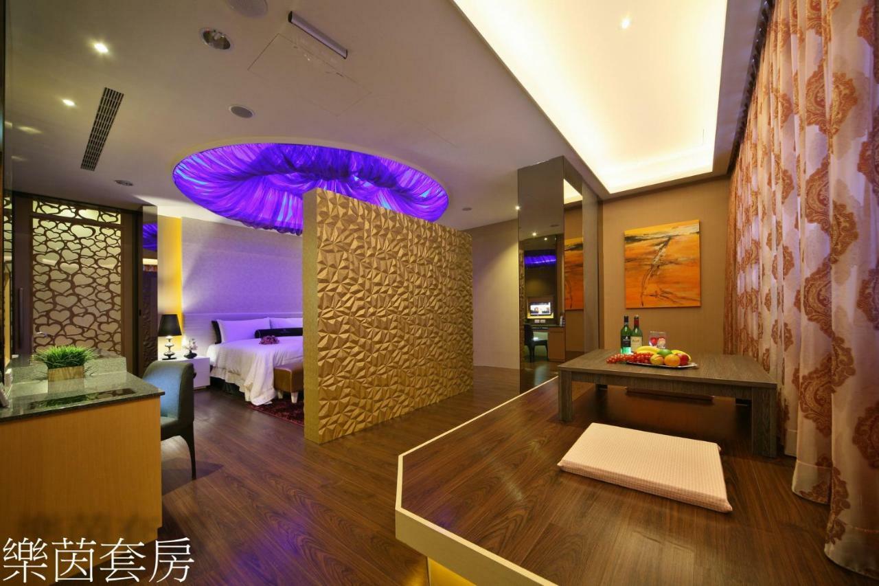 Doule Motel Taichung Luaran gambar