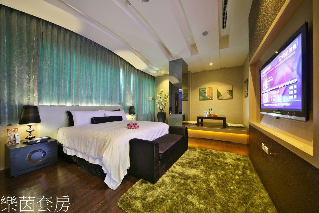Doule Motel Taichung Luaran gambar