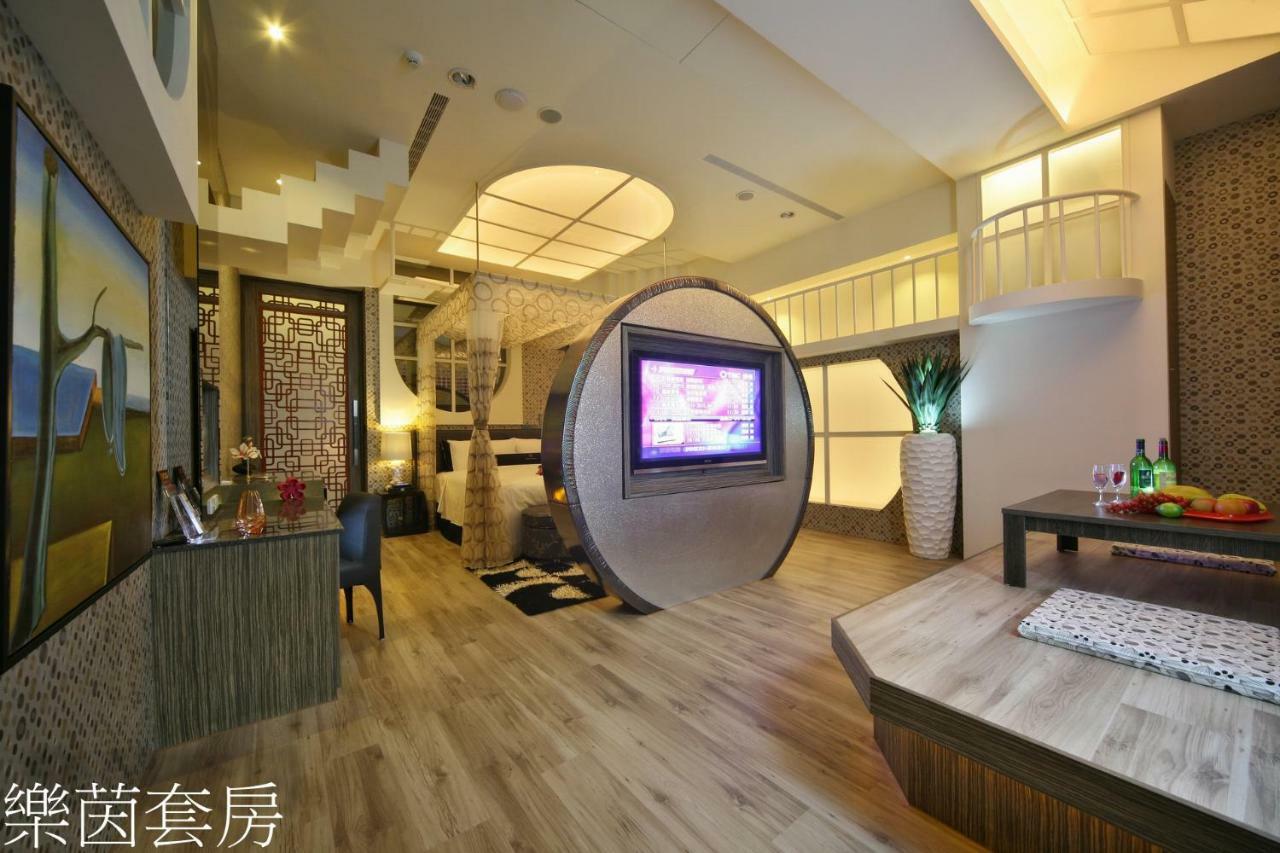 Doule Motel Taichung Luaran gambar
