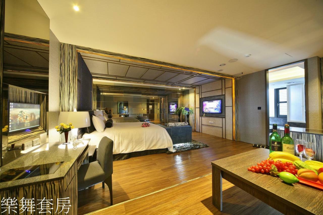 Doule Motel Taichung Luaran gambar