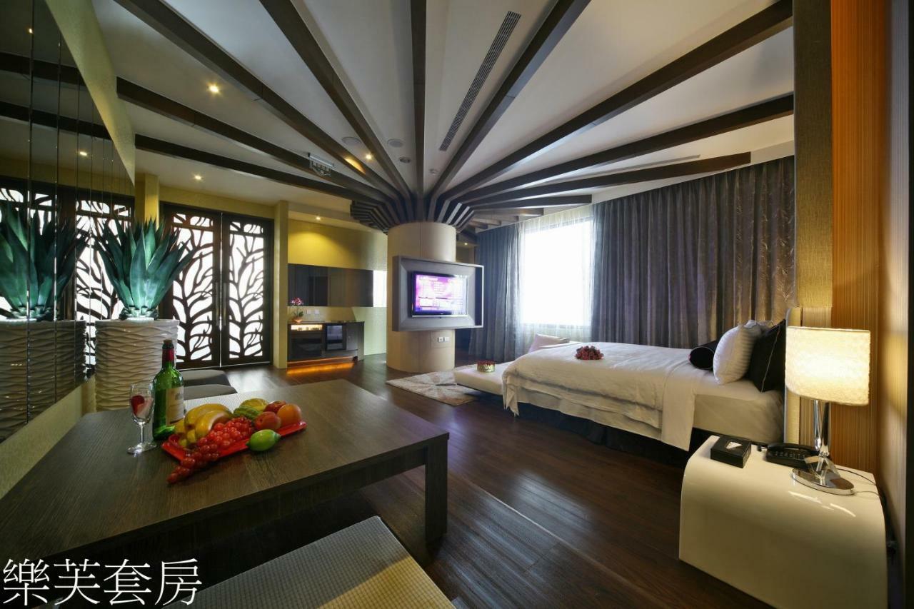 Doule Motel Taichung Luaran gambar