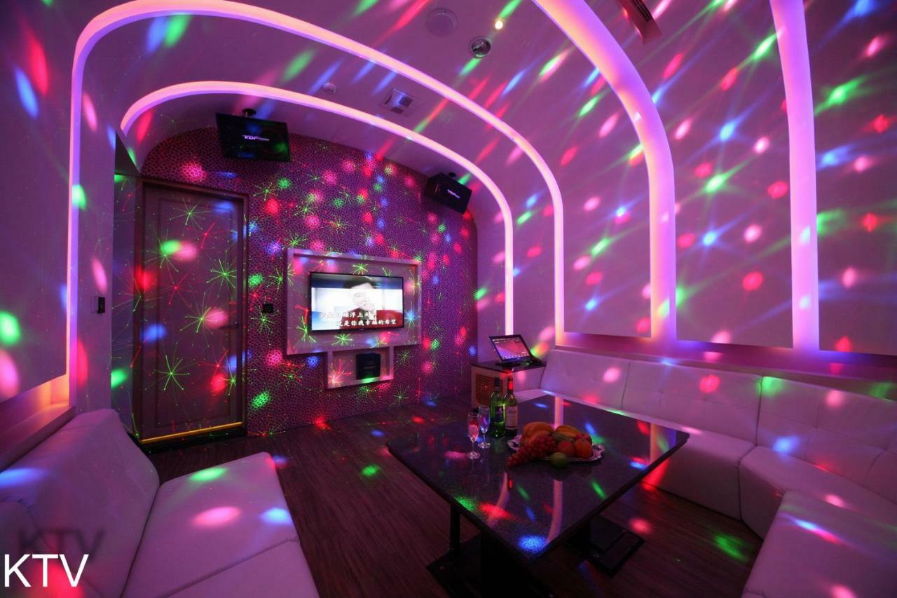Doule Motel Taichung Luaran gambar