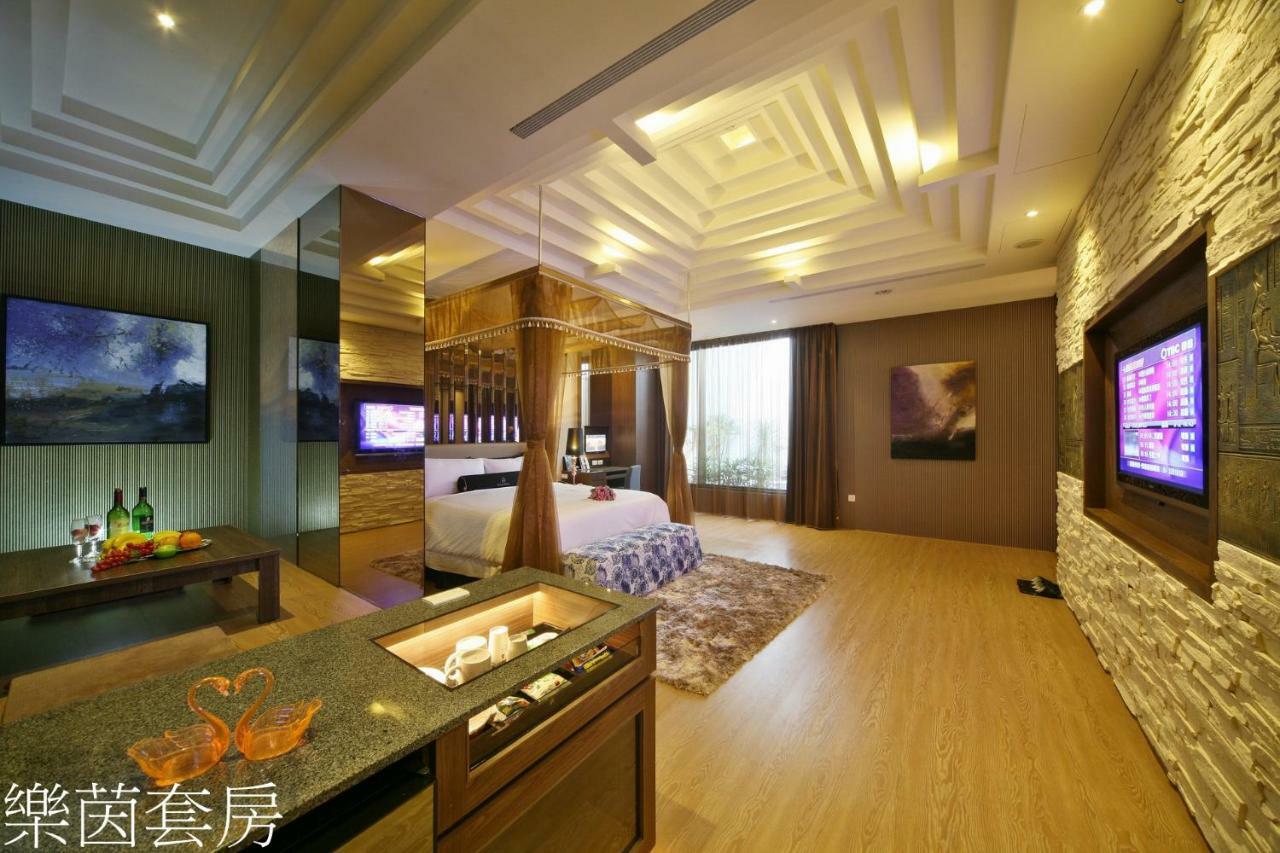 Doule Motel Taichung Luaran gambar