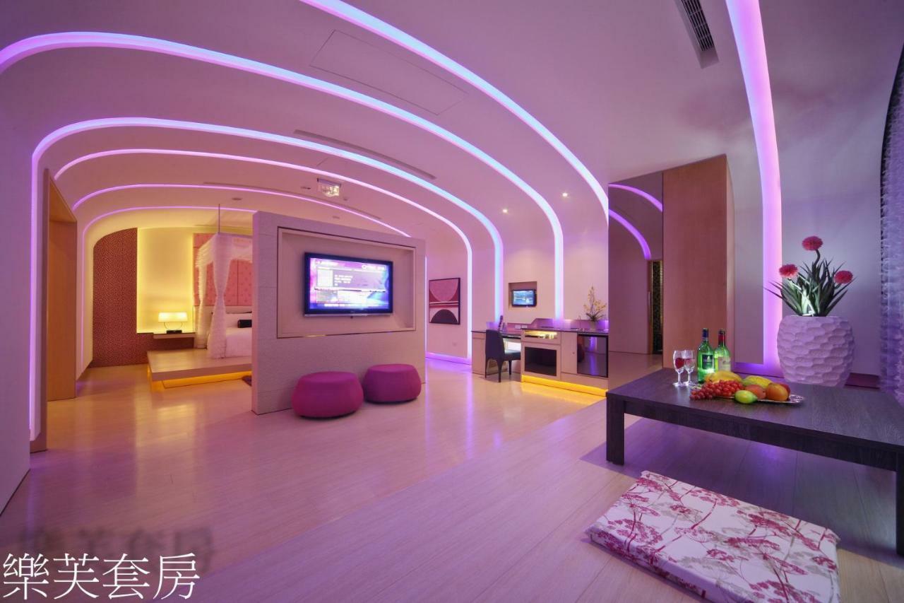 Doule Motel Taichung Luaran gambar